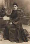 grandmother.jpg (25537 bytes)