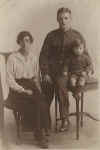 parents.jpg (19563 bytes)